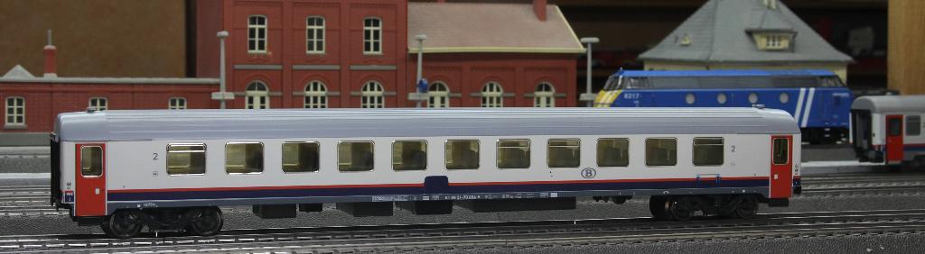 LS Models - Heris I10 rijtuigen NMBS, Hobby en Vrije tijd, Gelijkstroom, Wagon, Ophalen of Verzenden, Zo goed als nieuw