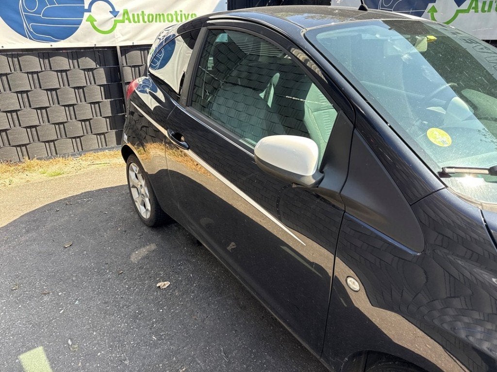 PORTE DROITE Ford Ka II (|1542363|9S51B20122AA|), Droite, Porte, Henry-Ford-Straße  1
50735  Köln, DE, Ford-Werke GmbH