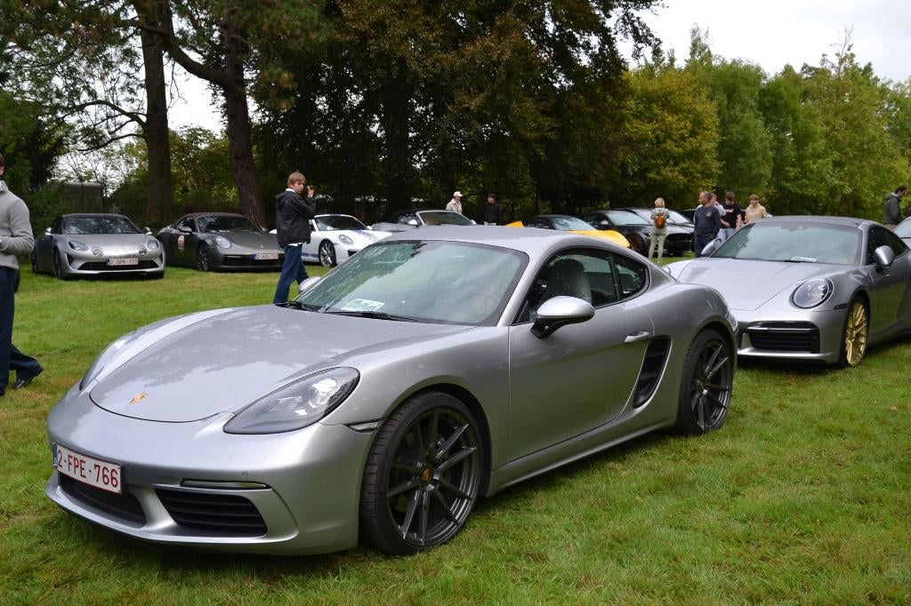Porsche 718 Sport Chrono/ 2.0 met laungecontrol en 370PK, Autos, Porsche, Cuir, Argent ou Gris, Euro 6, 1350 kg