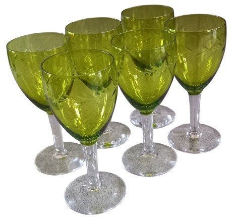 6 verres à liqueur ou à porto en cristal vert., B, Verres et Verres à shot, B, Comme neuf