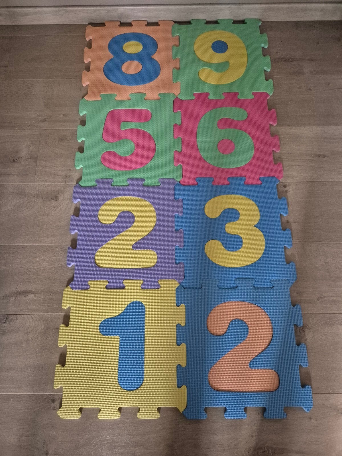 Tapis de jeu à numéros (8 pièces, matériau en mousse, neuf), Enlèvement ou Envoi