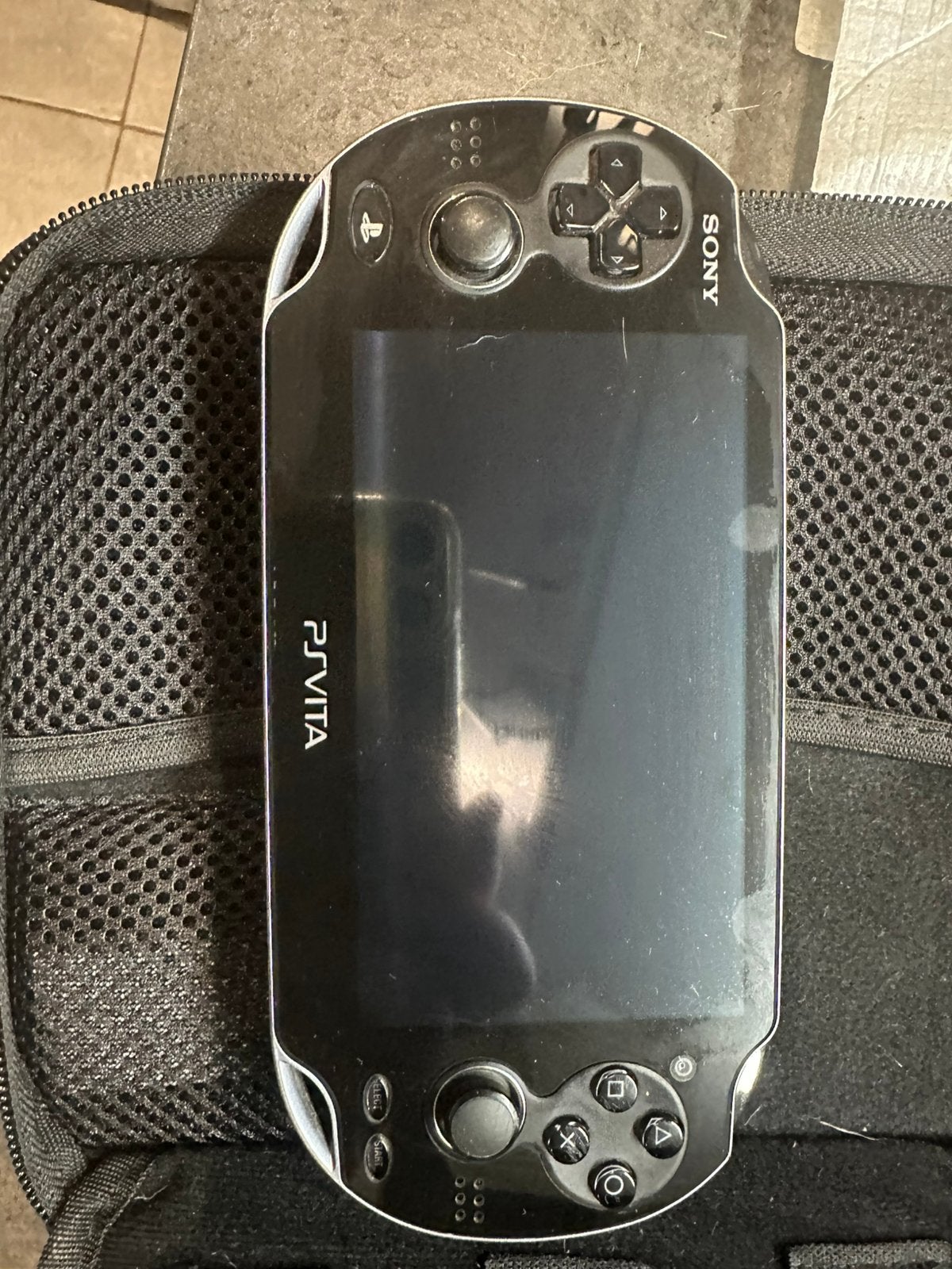 Ps vita compleet, Ophalen of Verzenden, Zo goed als nieuw, Zwart, Met games