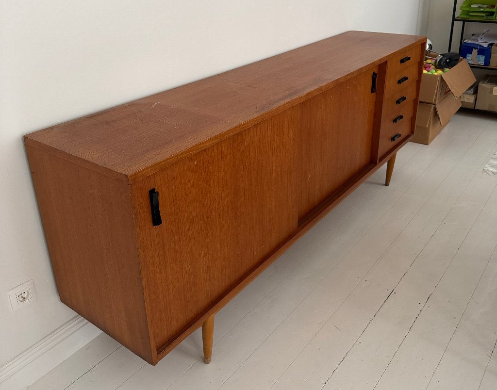 Te koop aangeboden: vintage dressoir, Ophalen, Gebruikt, Vintage hout, 200 cm of meer