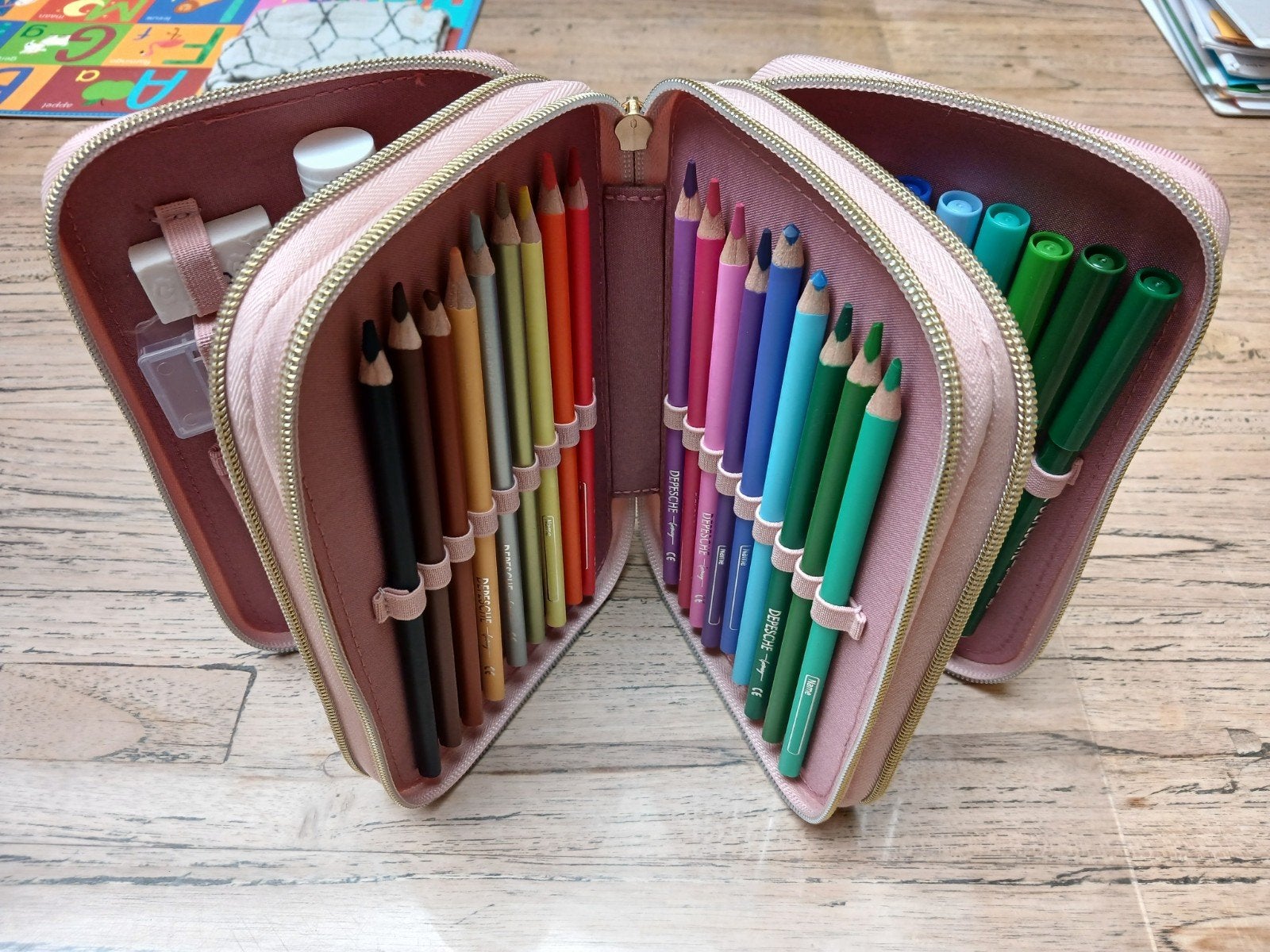 pennenzak Miss Melody (nieuwprijs 39€), Ophalen, Zo goed als nieuw