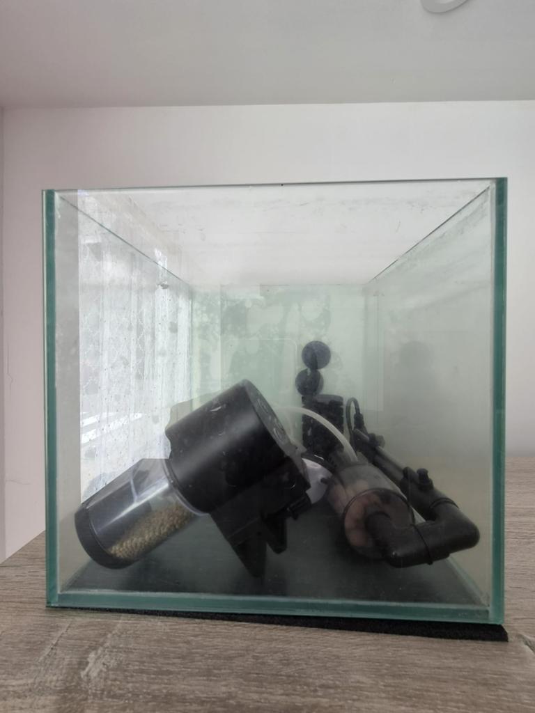 Aquarium 18L, Ophalen of Verzenden, Zo goed als nieuw, Filter