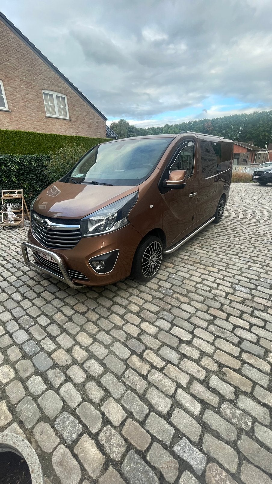 Opel vivaro diesel, Auto's, Bestelwagens en Lichte vracht, Voorwielaandrijving, Stof, Zwart, Bruin