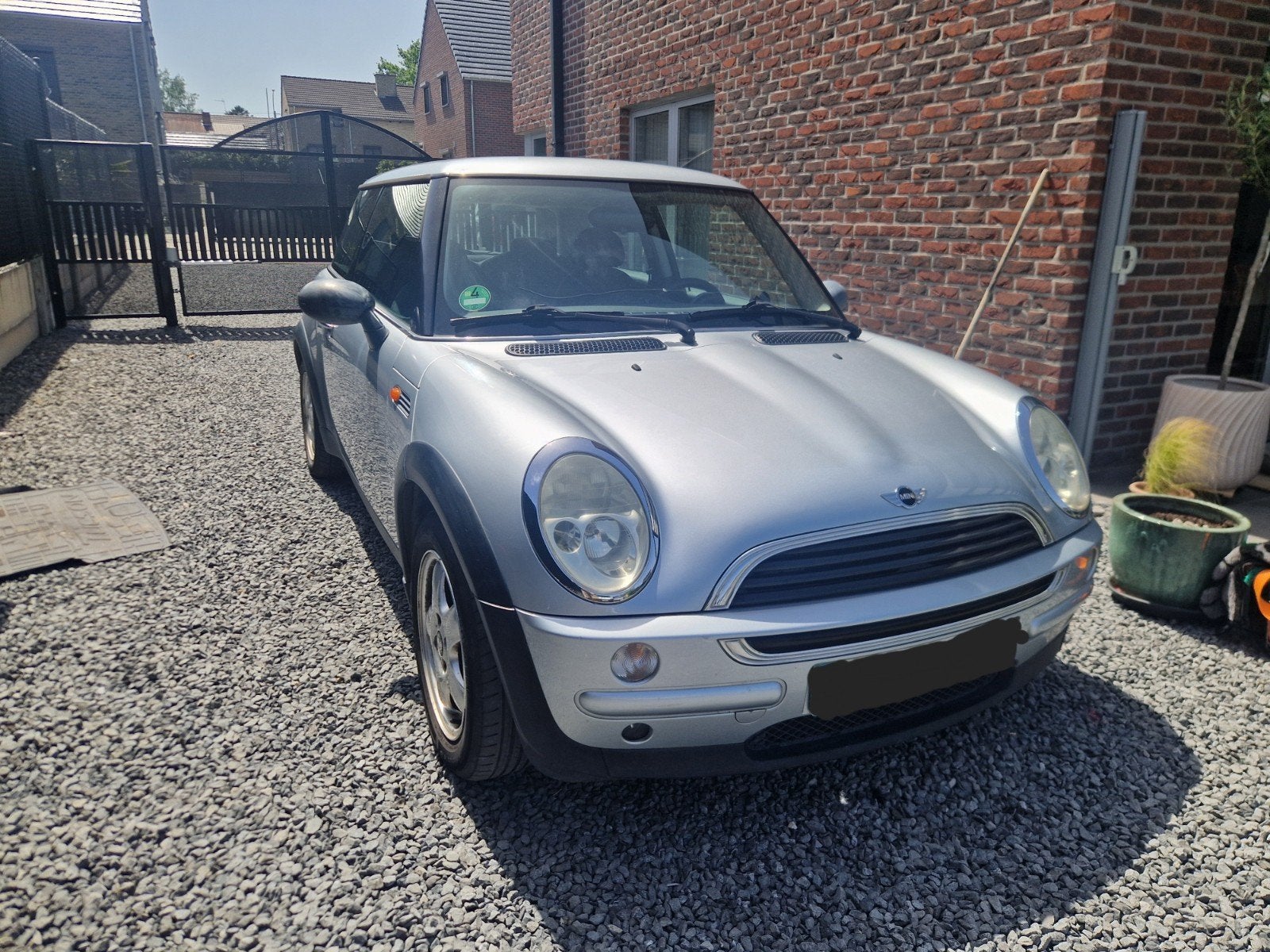 Mini One 1.6i APPROUVÉ POUR LA VENTE, Autos, Mini, Argent ou Gris, Boîte manuelle, Noir, Particulier