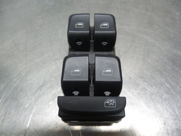 Commutateur vitre électrique d'un Audi A4 (A4 04-), -, 3 mois de garantie, Utilisé, -