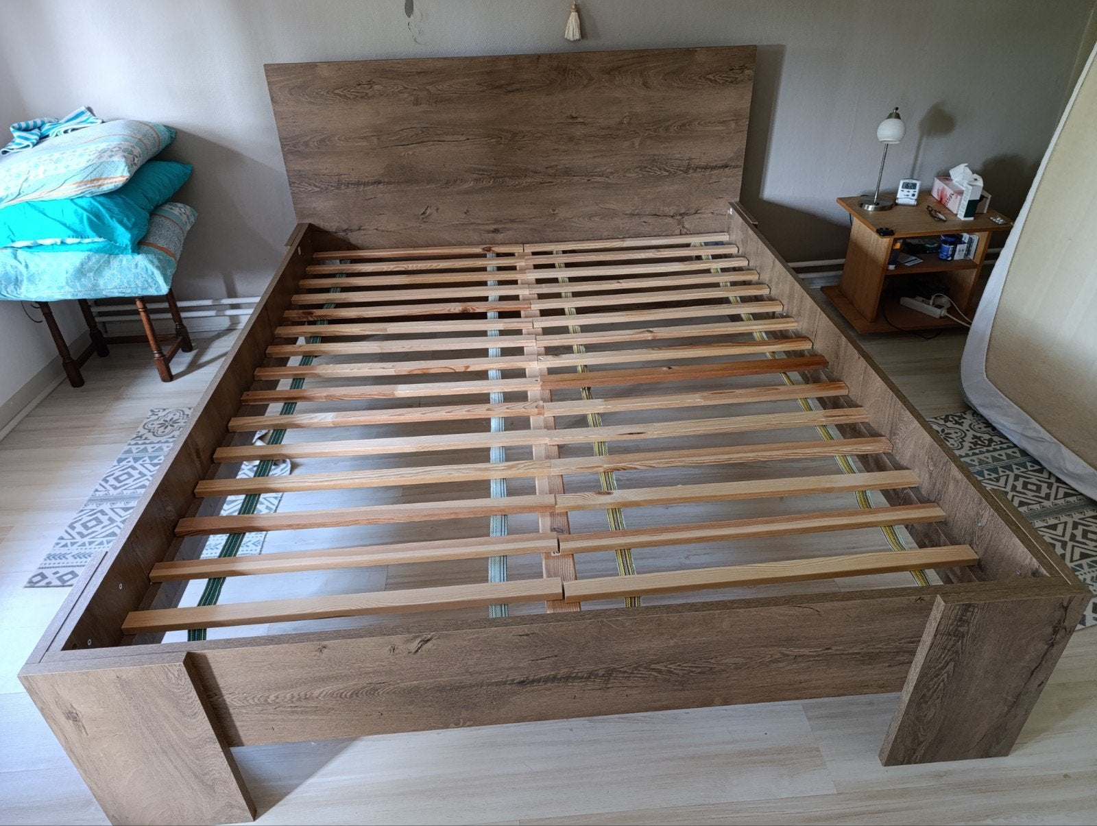 Bedframe (met of zonder matras), Bruin