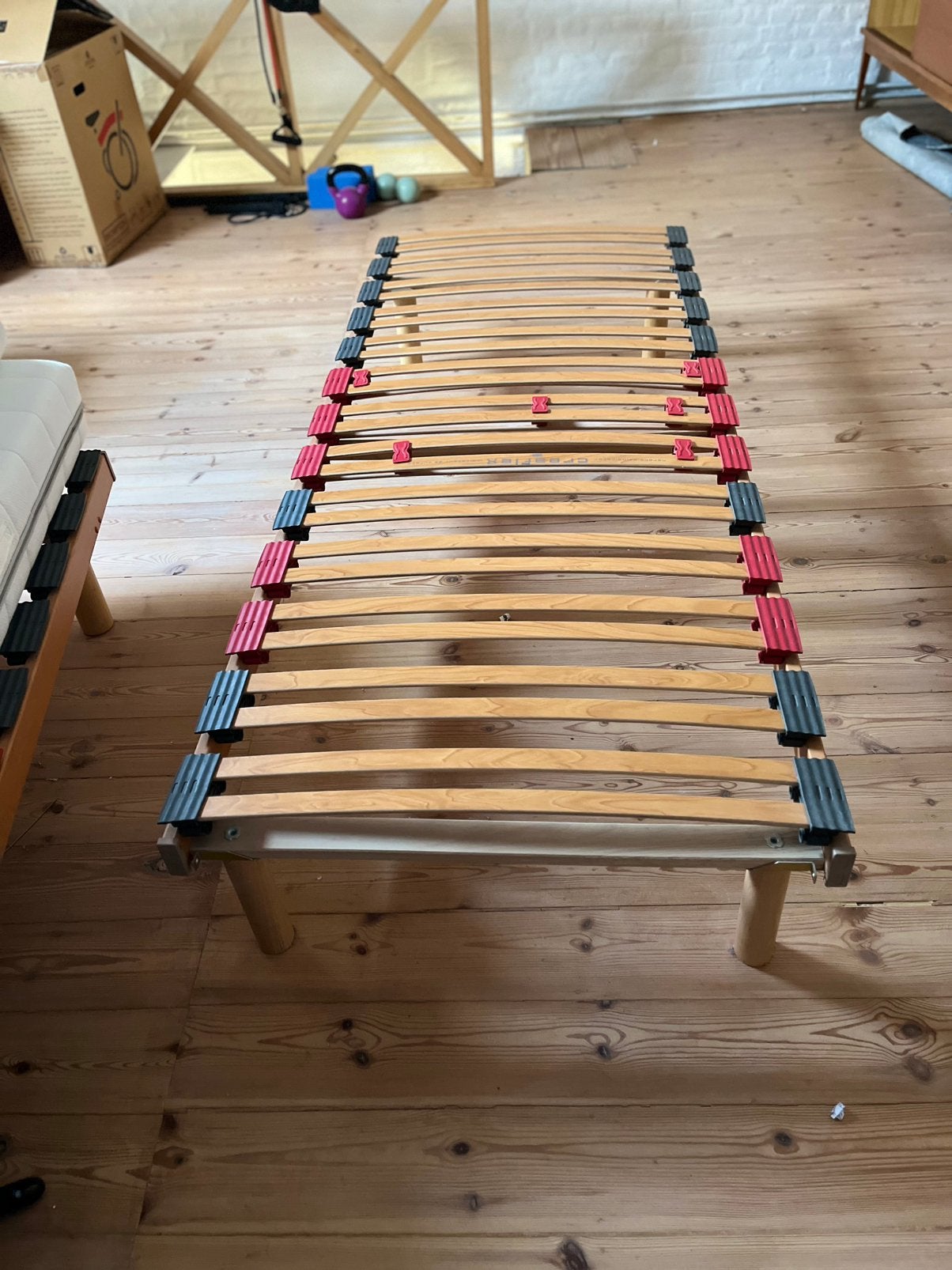 Deux lits simples, Maison & Meubles, Chambre à coucher | Matelas & Sommiers, Sommier, 200 cm, Une personne, Comme neuf