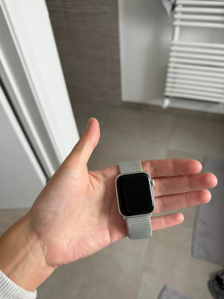 Apple watch SE, Étanche, Avancer d'un pas, IOS, Comme neuf