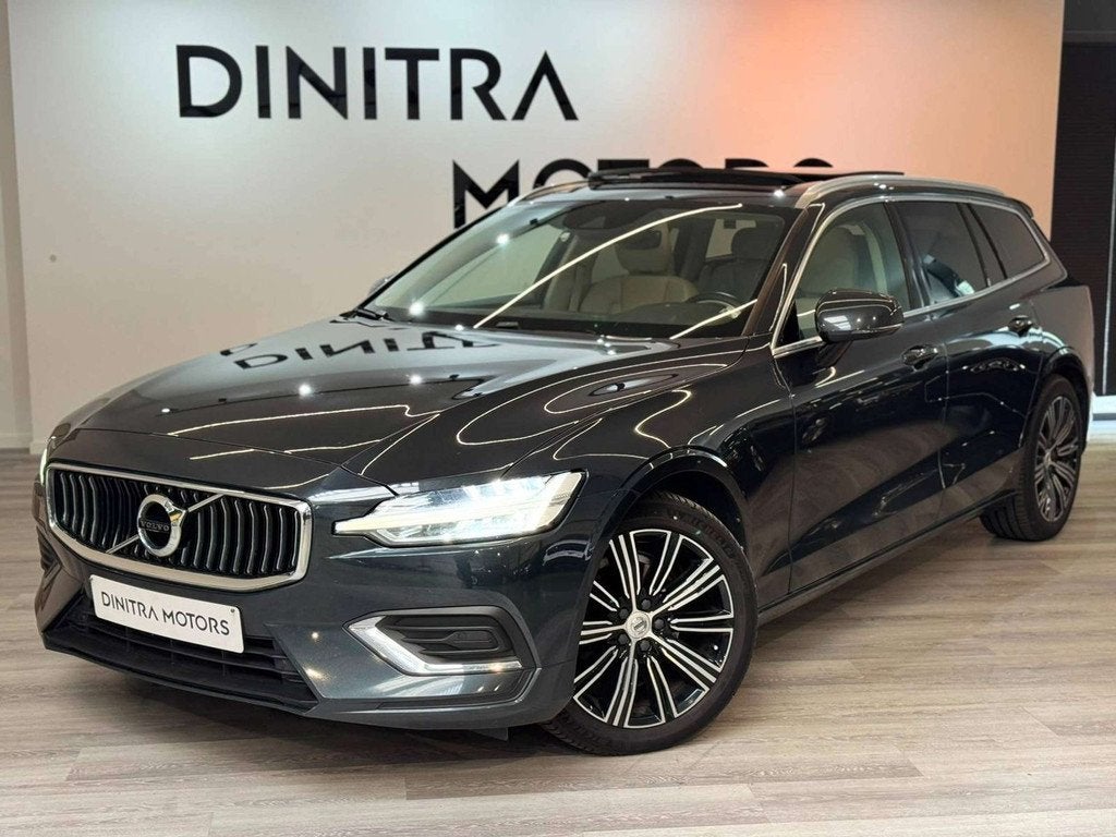 Volvo V60 V60 D4 - Pano/Carplay/Cruise/LED, Auto's, Automaat, USB, Gebruikt, 4 cilinders