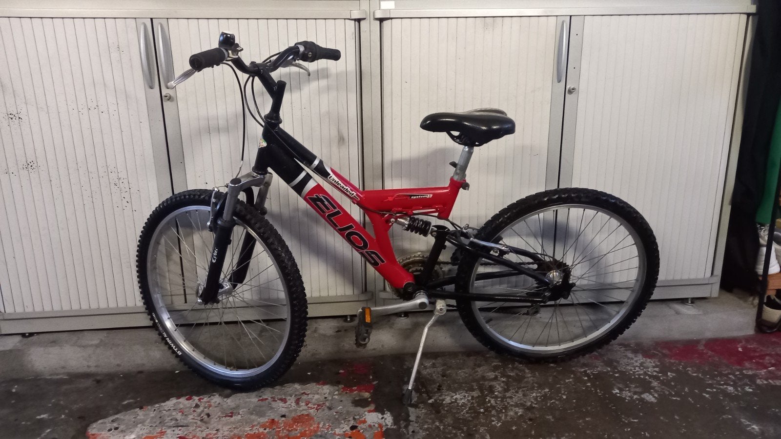 Beou vélo enfant 24pouces ( bon état le prix fixe), Fietsen en Brommers, Ophalen of Verzenden