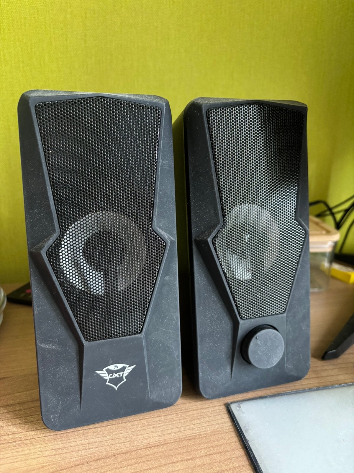 Speaker, Computers en Software, Pc speakers, Ophalen, Zo goed als nieuw