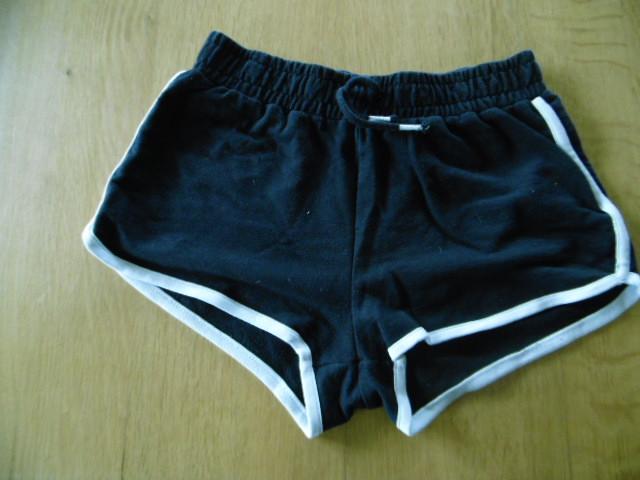 Short meisjes, maat 164, Enfants & Bébés, Vêtements enfant | Taille 164, Enlèvement ou Envoi