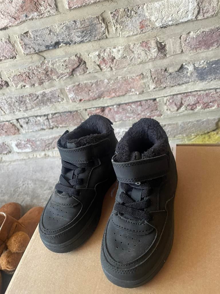 Babyschoenen maar 24 nieuw staat, Kinderen en Baby's, Ophalen, Zo goed als nieuw