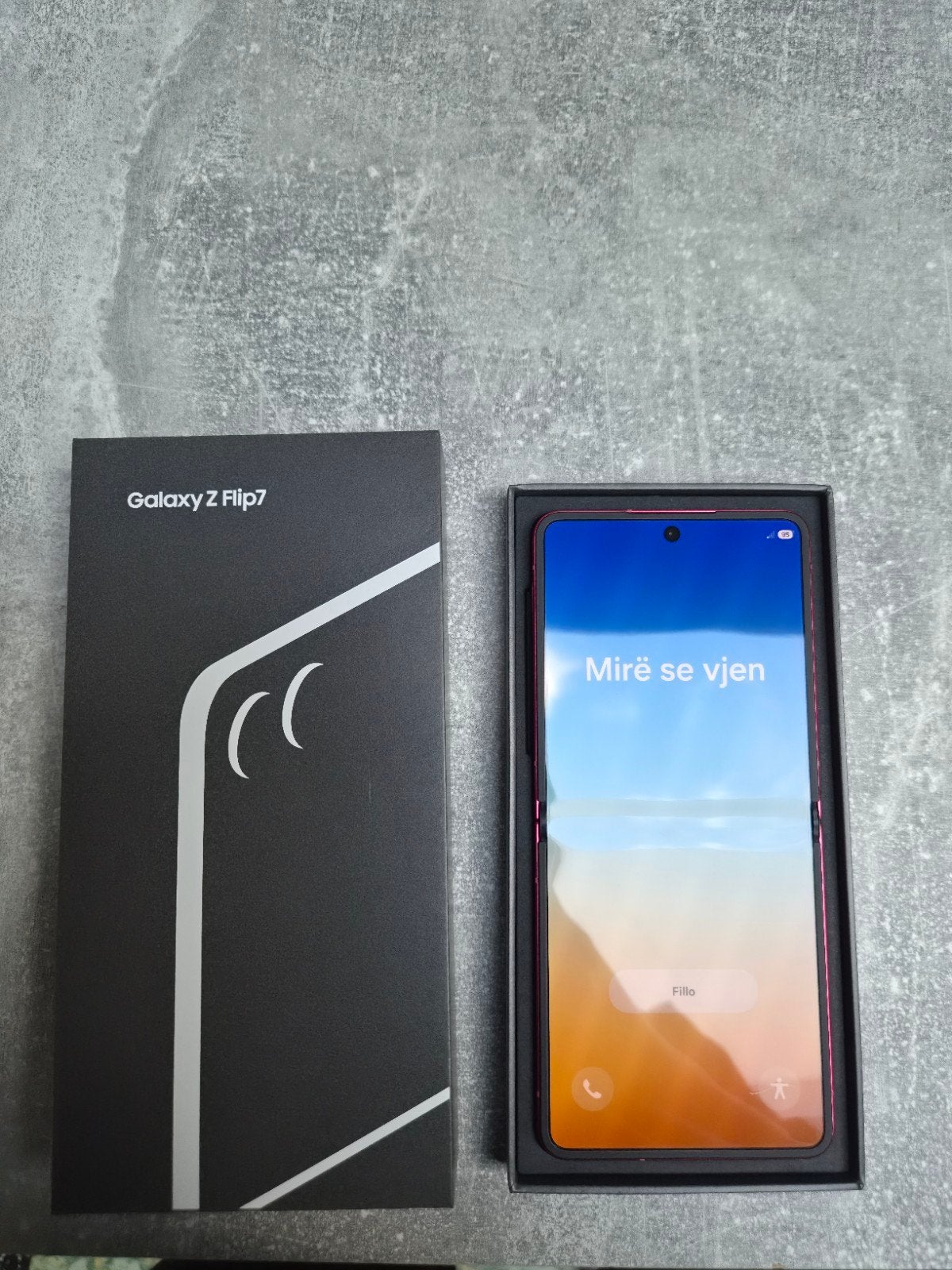 Samsung galaxy z flip 7 256GB coral en 2 covers, Telecommunicatie, Touchscreen, Ophalen of Verzenden, Zo goed als nieuw, Zonder simlock