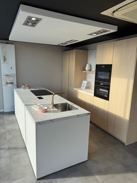 CUISINE D'EXPOSITION IXINA À UN PRIX AVANTAGEUX !, Maison & Meubles, Neuf, Sans poignée, Granit ou Pierre, Enlèvement