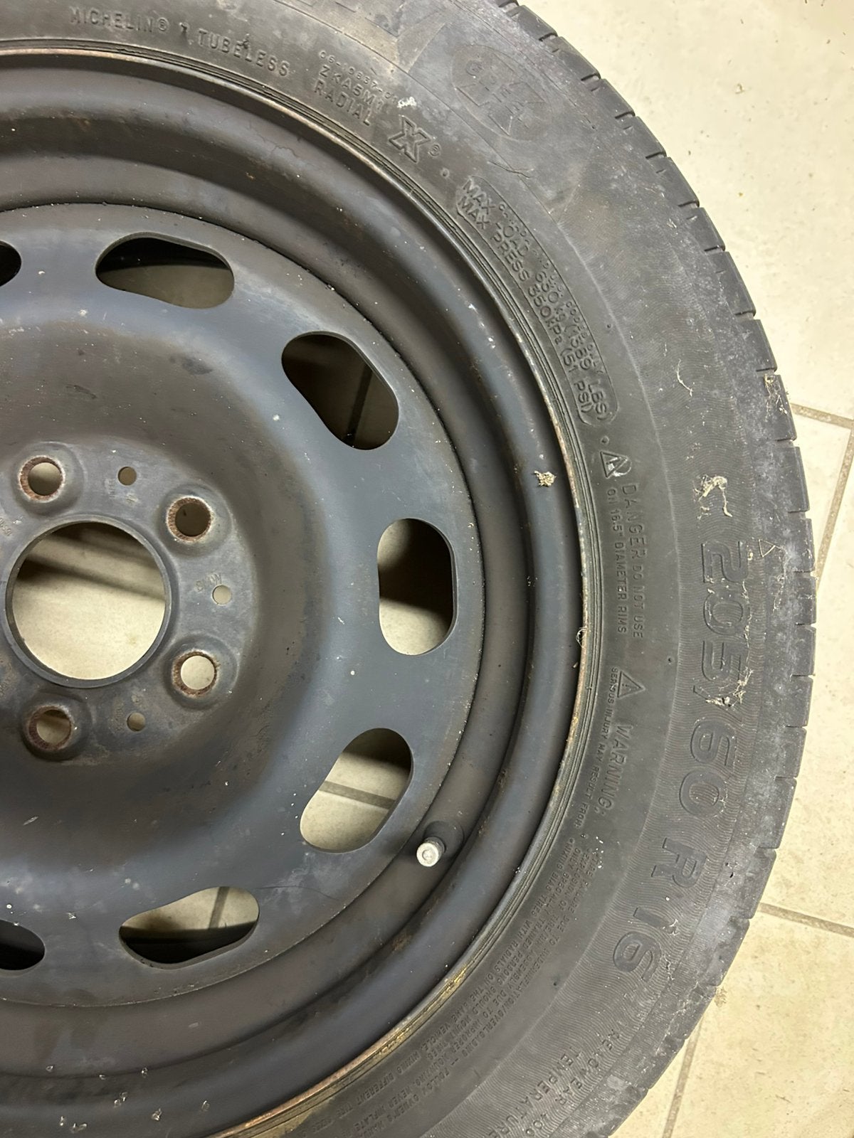 205 60 r16 stalen velgen + banden, Auto diversen, Ophalen, Gebruikt