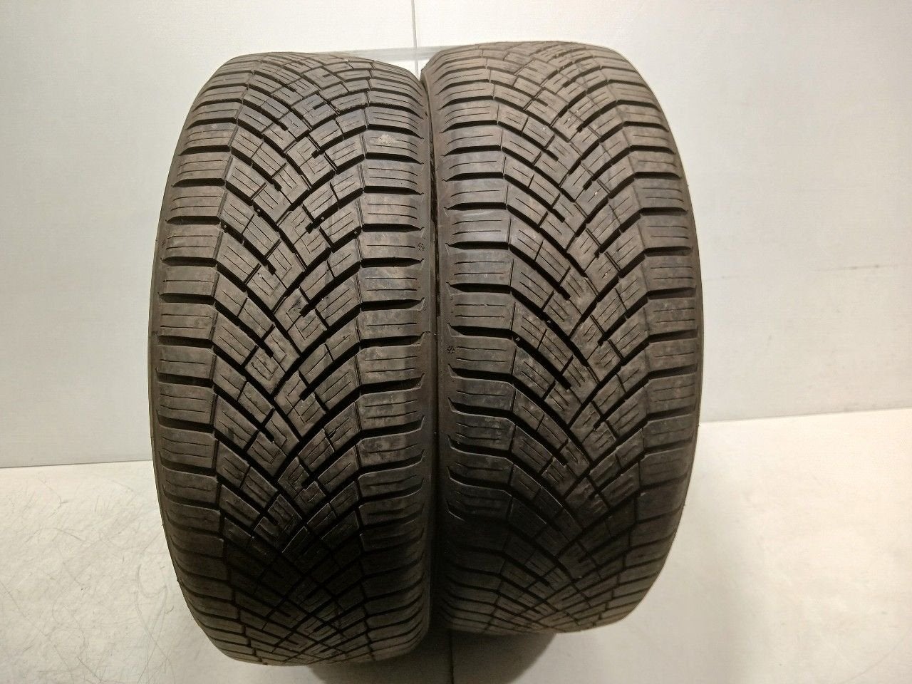 Bandenset 2 stuks 4-Seizoenen 205 50 R17, Auto-onderdelen, Onderdelen@venauto.nl, Van der Ven Autorecycling B.V., Gebruikt, Ettenseweg 76, 4706 PB Roosendaal, The Netherlands