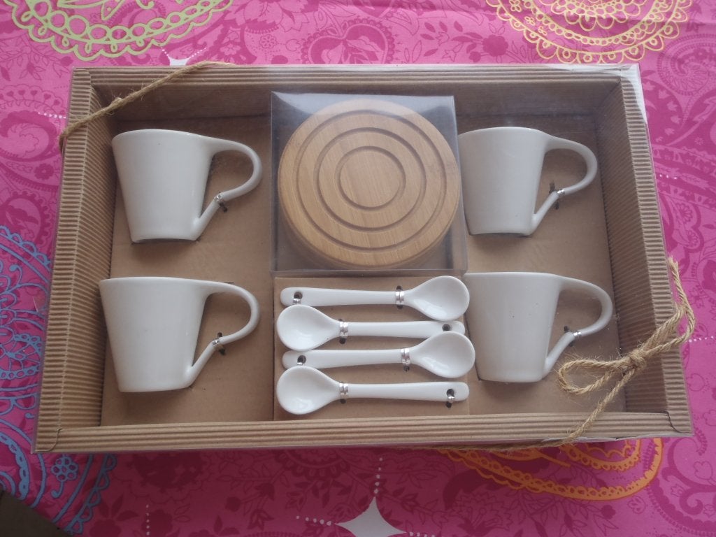 1 set à Espresso, Enlèvement ou Envoi, Neuf, Tasse(s) et/ou soucoupe(s)