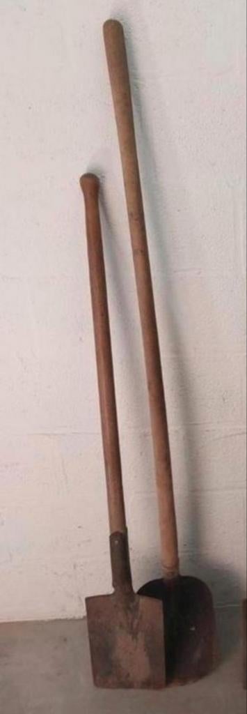 1 schop en 1 steekschep €15,- per set, Ophalen, Gebruikt