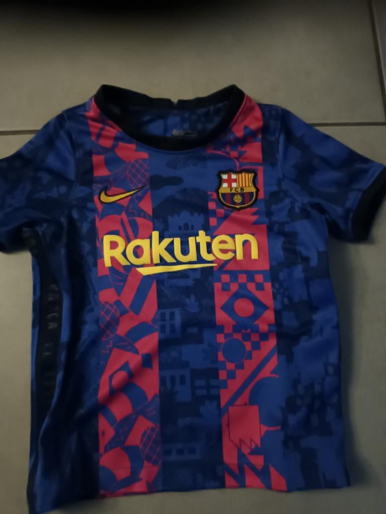 Voetbal shirt Barcelona maar 96-104, Sport en Fitness, Voetbal, Ophalen of Verzenden, Shirt