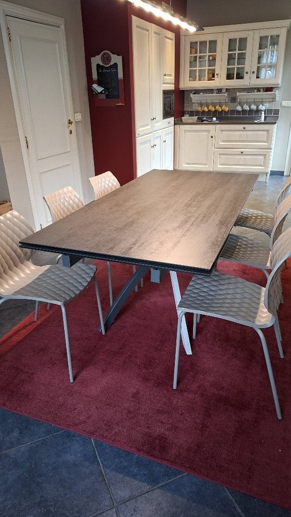 Table et 6 chaises achetées chez Italy meubles, Enlèvement