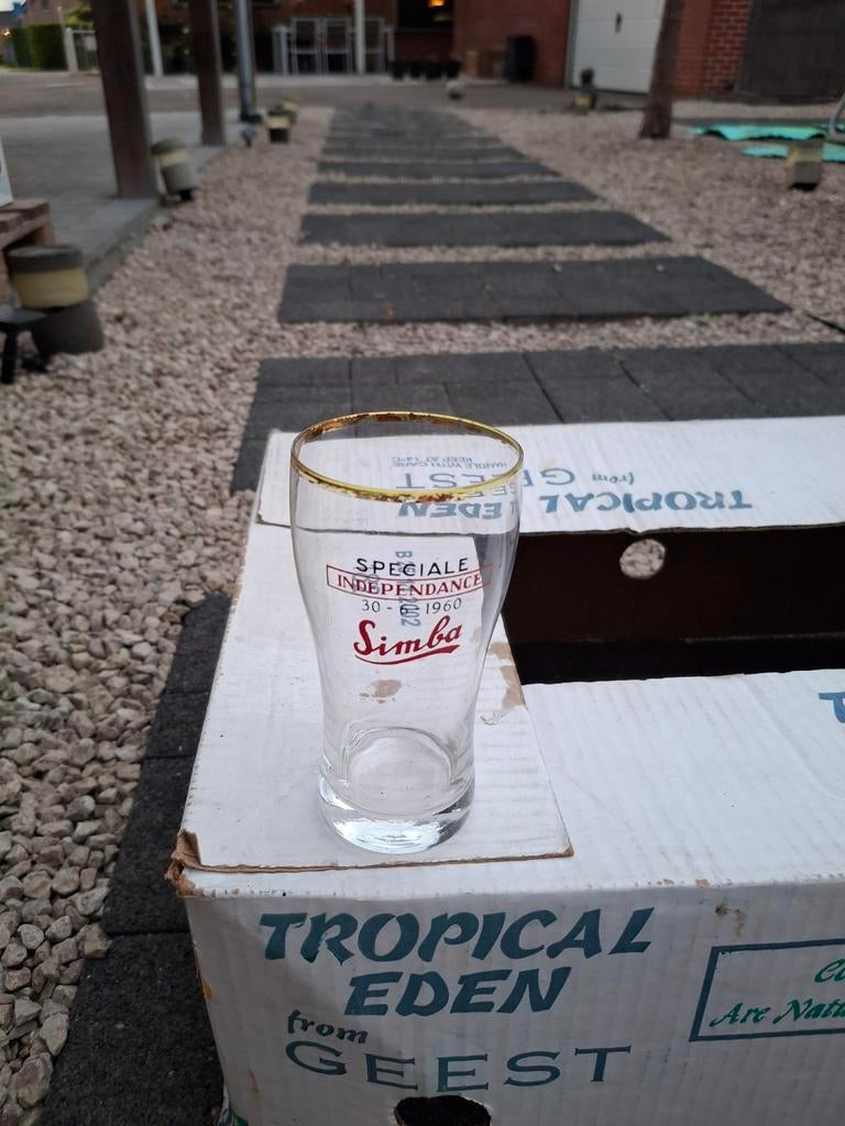 Oud bierglas simba katanga, Verzamelen, Biermerken, Ophalen of Verzenden