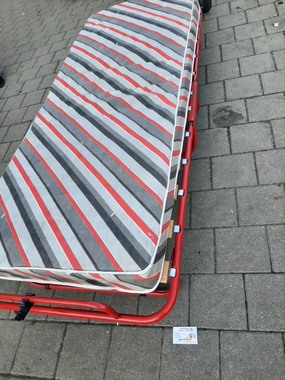 lit pliable, Enlèvement ou Envoi