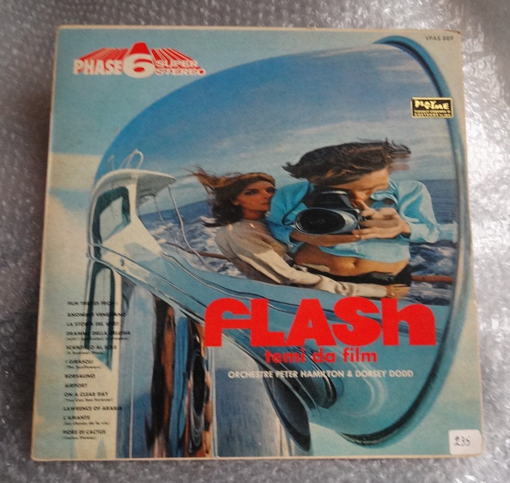 Flash - Thème du film, Enlèvement ou Envoi, 1970 - 1979