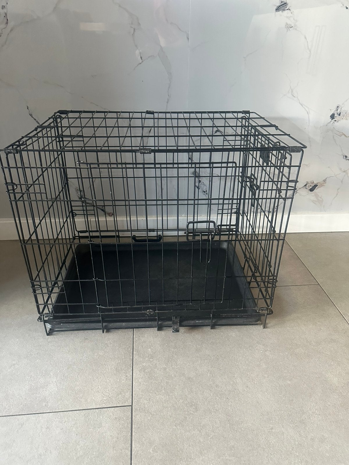 Hondenbench 60 x 43 x 50 met 2 deurtjes, Dieren en Toebehoren, Hondenhokken, Ophalen, Zo goed als nieuw