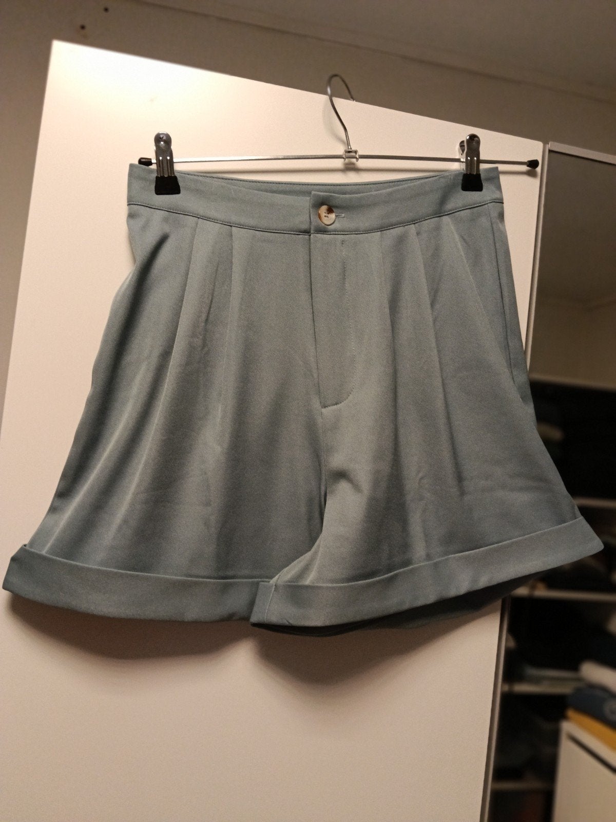 Wijde short Shein. Maat M. Nooit gedragen., Kleding | Dames, Rokken, Ophalen of Verzenden, Maat 38/40 (M)