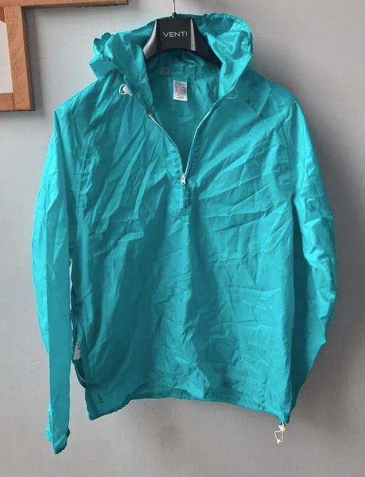 Regen jas / Kway Quechua maat S, Kleding | Dames, Jassen | Zomer, Decathlon, Ophalen of Verzenden, Gedragen, Maat 36 (S)