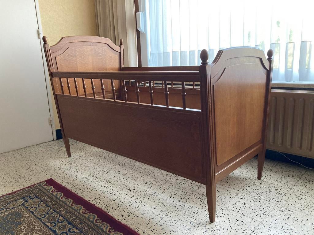 vintage houten baby/kinderbedje, Antiek en Kunst, Ophalen