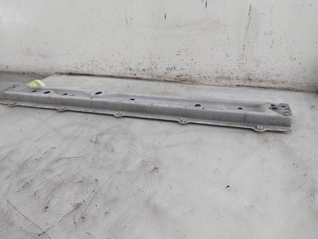 RADIATEURBALK Toyota Aygo X (01-2021/-) (|571040H030|), Gebruikt, Kundenbetreuung@toyota.de, Toyota, Toyota-Allee 2
50858  Köln, DE