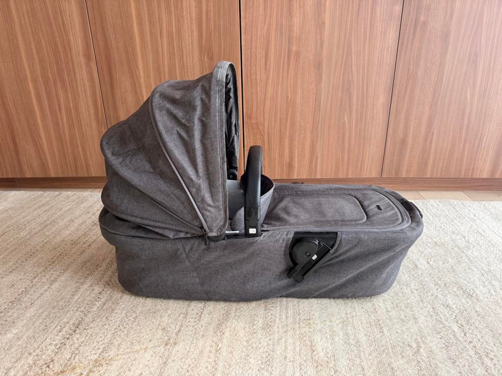 Joolz aer reiswieg grijs, Kinderen en Baby's, Kinderwagens en Combinaties, Zo goed als nieuw, Met reiswieg, Ophalen, Kinderwagen