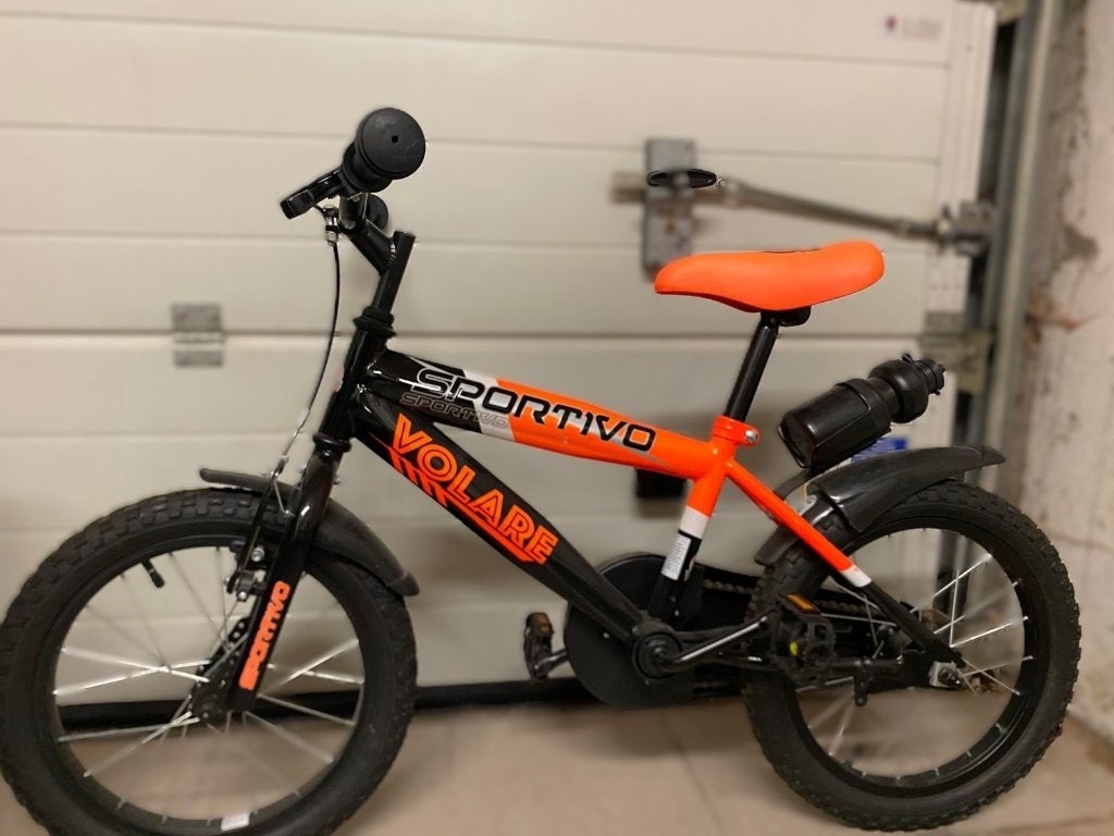 Volare Sportivo kinderfiets 16 inch zwart oranje als nieuw, Frein sur jante, Stabilisateurs, Enlèvement, Volare