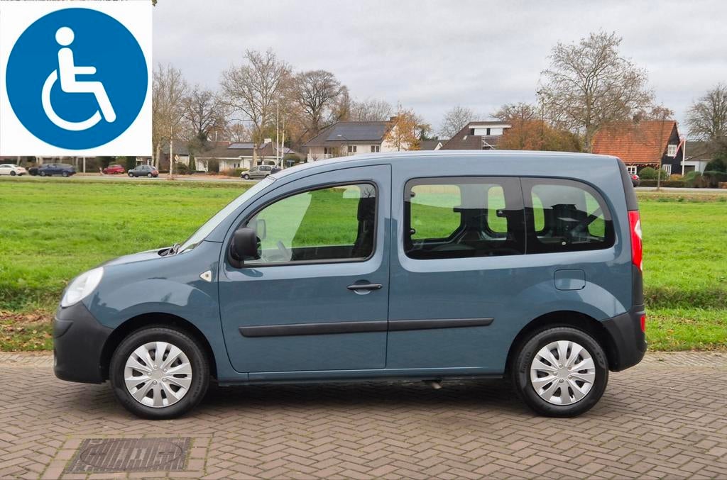 Renault Kangoo Rolstoel/Scootmobiel Auto – 43.431 km (NAP), Auto's, Renault, Particulier, Navigatiesysteem, Schuifdeur, Ophalen of Verzenden