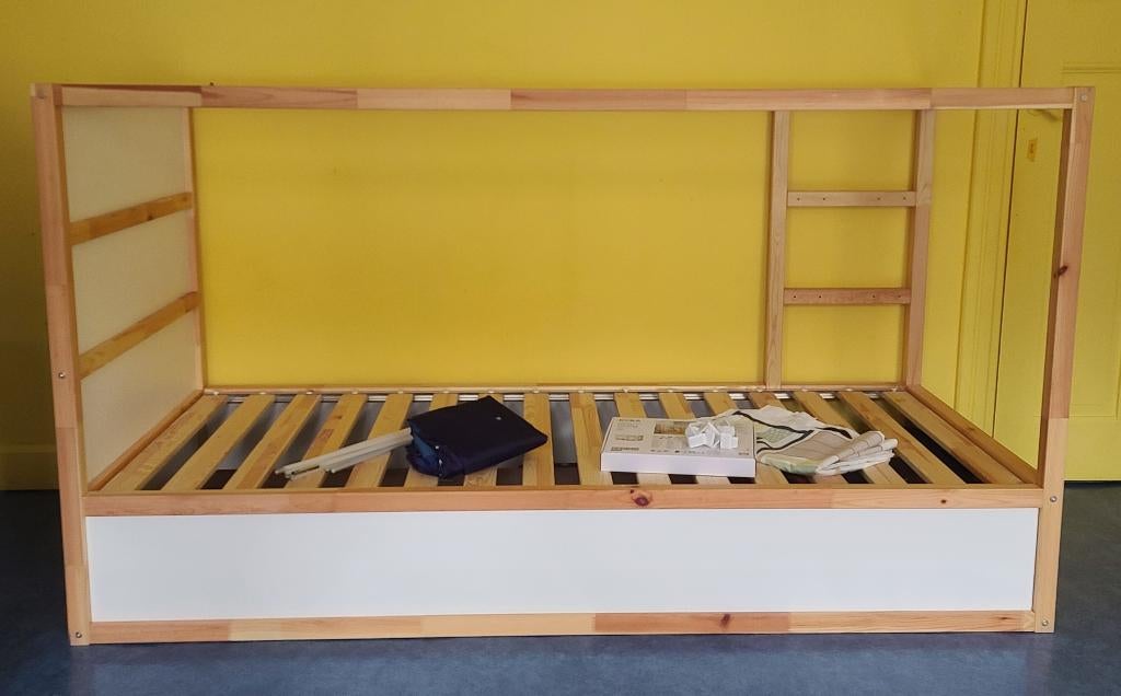 Lit Kura réversible et accessoires, Enlèvement, Comme neuf, Lit mi-hauteur mezzanine