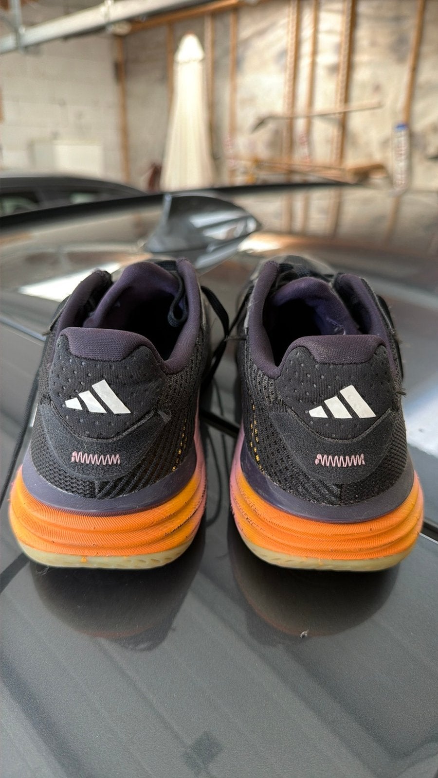 Adidas Indoor Sportschoenen (Maat 40 1/3), Sports & Fitness, Adidas, Enlèvement ou Envoi, Utilisé, Autres types