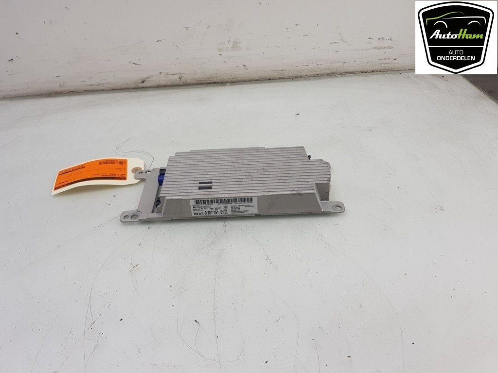 AUDIO VERSTERKER 1 serie (F20) (|84109257151|925715101|), Gebruikt, BMW