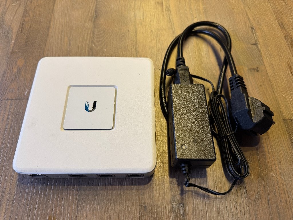 Passerelle sécurisée Unifi, Enlèvement ou Envoi, Comme neuf, Routeur, Ubiquiti Unifi