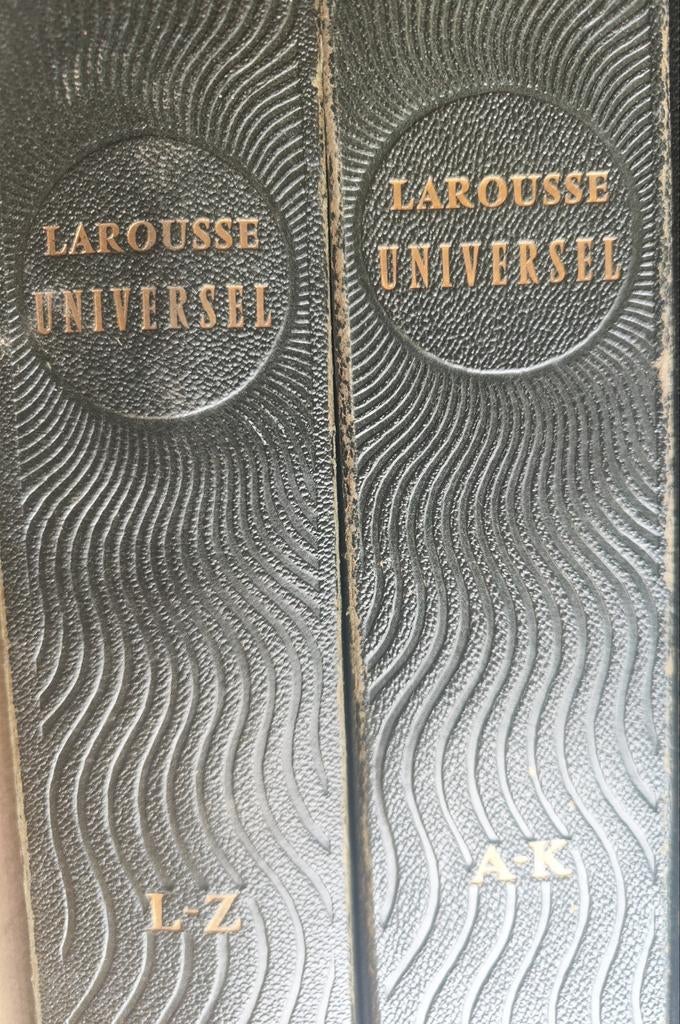 2 Larousse Universel anciens, Enlèvement