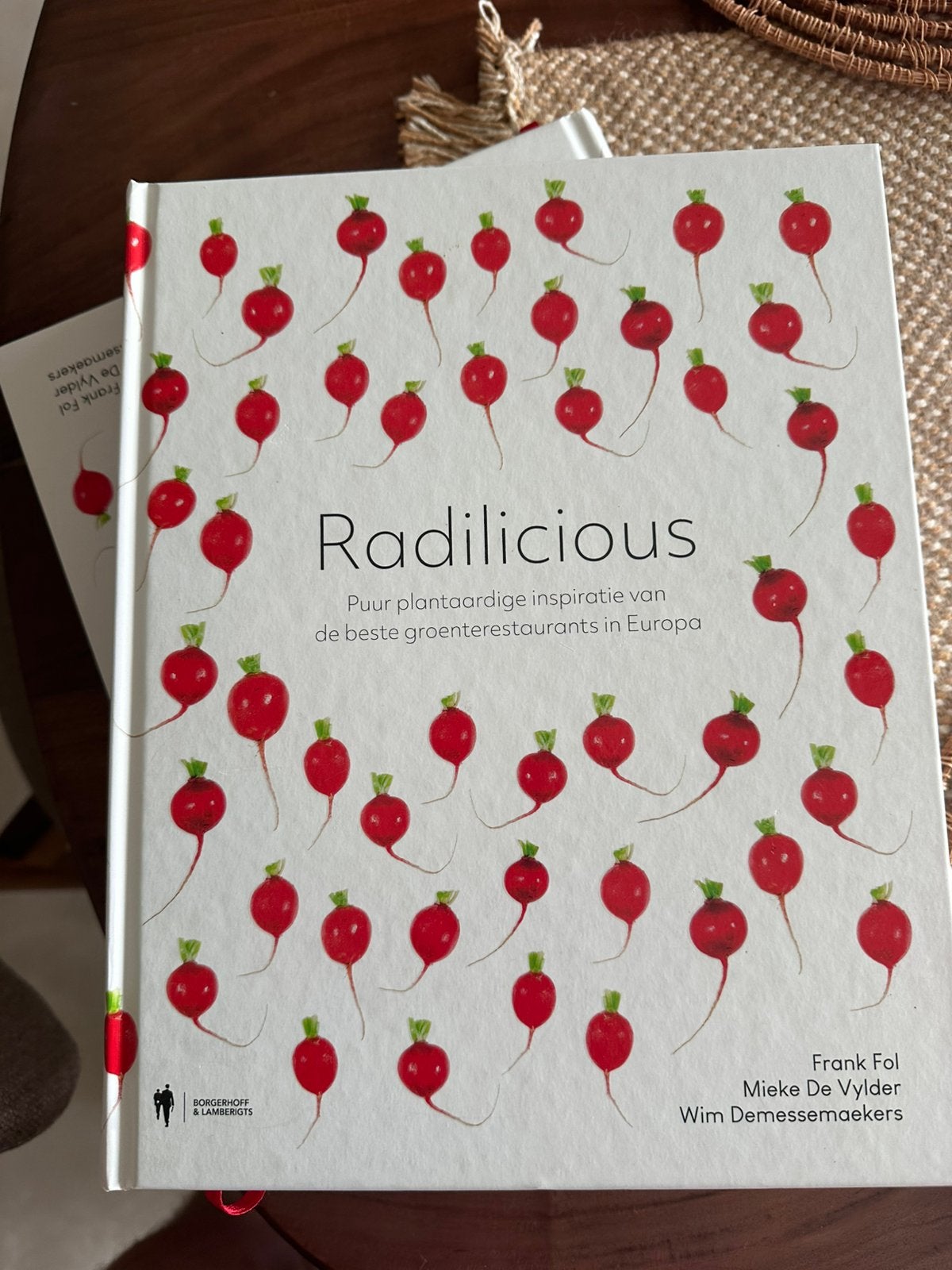Radilicious – Luxe kookboek in hardcover | Zeer goede staat, Boeken, Kookboeken, Ophalen, Zo goed als nieuw, Europa