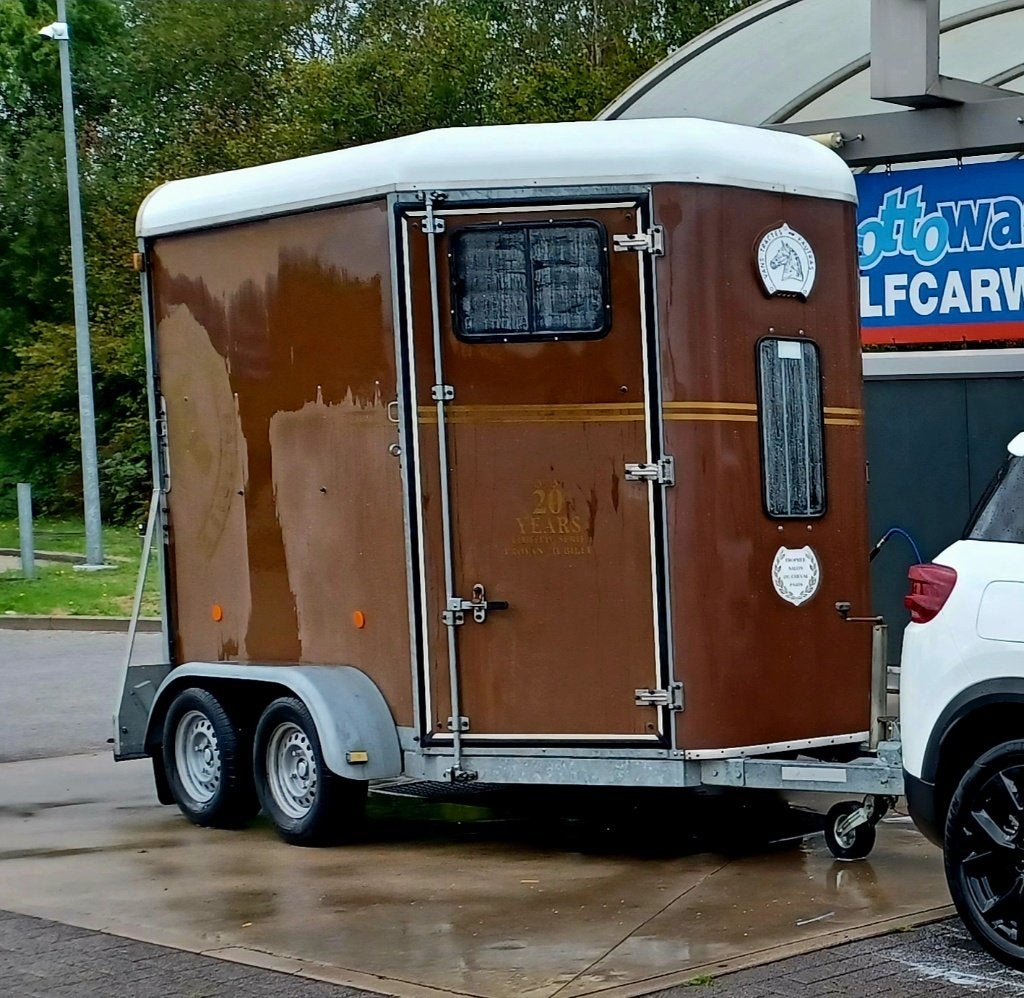 FAUTRAS PRO VAN, Dieren en Toebehoren, Ophalen, Zo goed als nieuw, Aluminium, 2-paards trailer