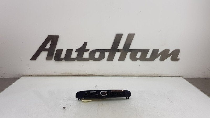 ALARMLICHTEN SCHAKELAAR Fiat Punto Evo (199), FCA Germany GmbH, Gebruikt, IPC D1-09 Bahnhofsplatz
65423  Rüsselsheim am Main, DE