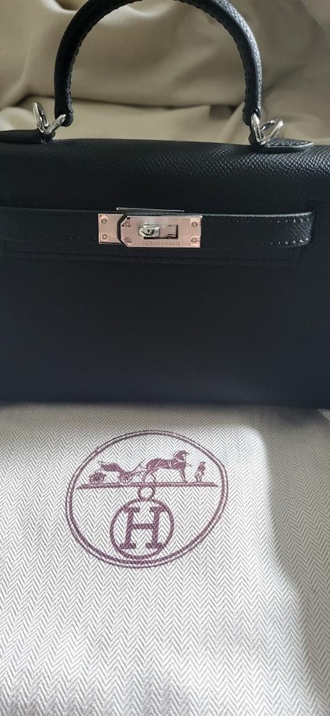 Sac à main hermes , modèle kelly cuir noir., Handtassen en Accessoires, Tassen | Damestassen, Ophalen, Zwart, Handtas