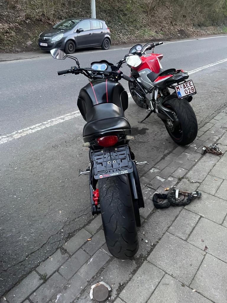 Buell XB9, Motos, Motos | Buell, Particulier, Sport, plus de 35 kW, 2 cylindres, Permis Moto A2 minimum, Enlèvement