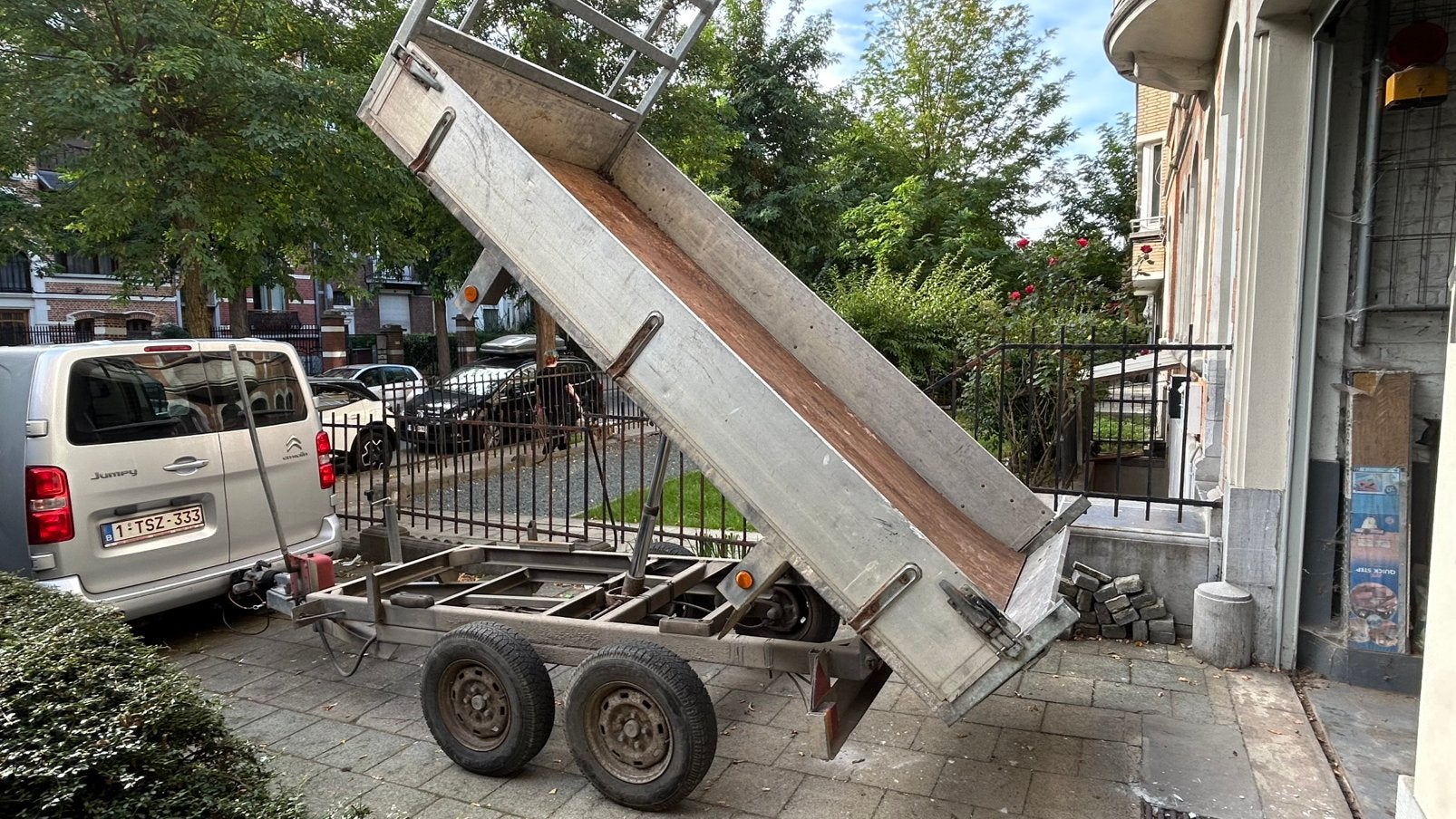 Remorque BCW double essieux freinée et basculante de 2000kg, Enlèvement